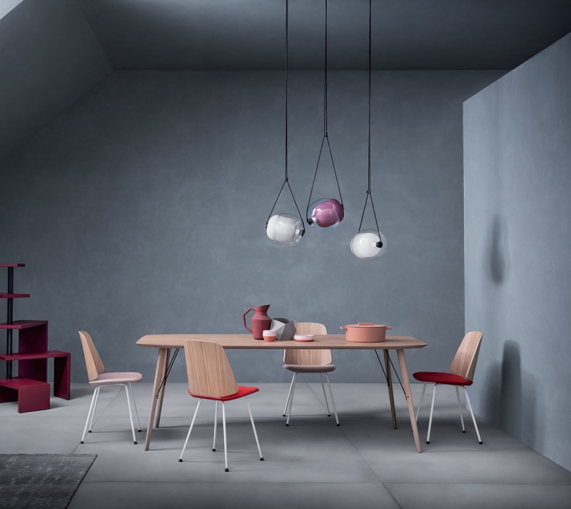 Habitat / Chaises / June Habitat / Chaises / June